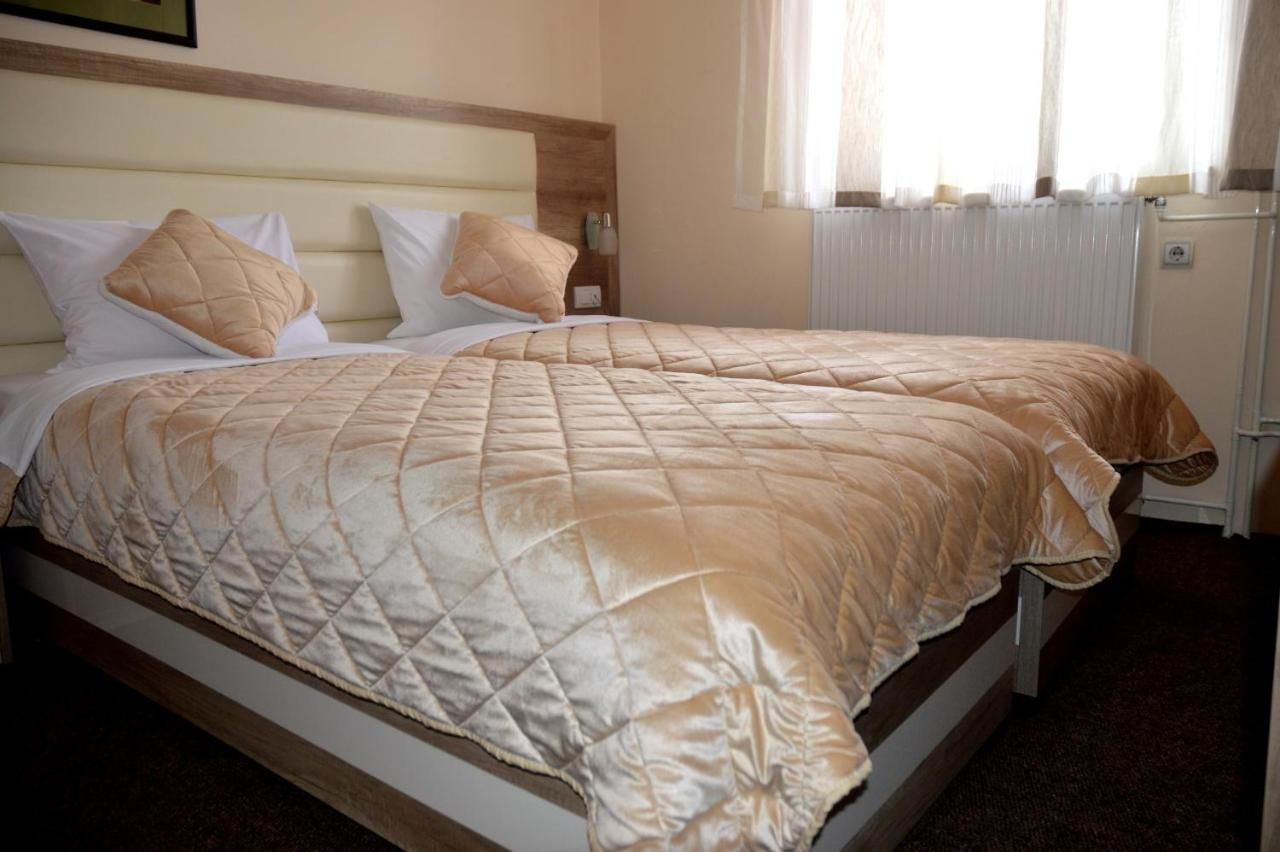 Отель Hotel Čile Колашин